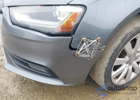 2013 Audi A4 2.0T Premium из США, поврежденный, VIN WAUBFAFL3DN044904